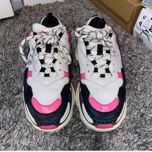 Balenciaga Triple s